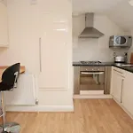Pass The Keys Lovely Oxford 2 Bed Apartment With Free Parking And Garden